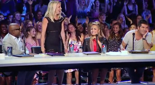 Video: Britney Spears bailó al ritmo 'Ice Ice Baby' en The X Factor