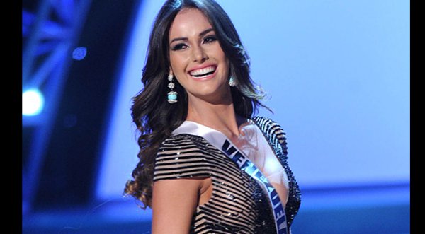 Videos: ¡Upps...! La respuesta de Miss Venezuela, Irene Esser, en Miss Universo