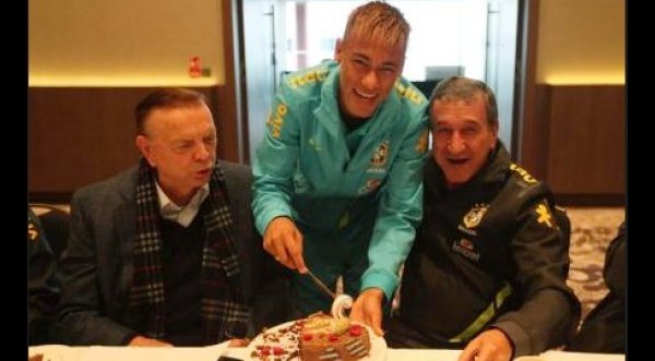Video: ¡Neymar también celebra hoy su cumpleaños!