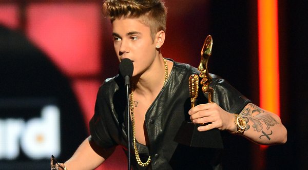 ¡Que roche! Justin Bieber fue abucheado en los Premios Billboard