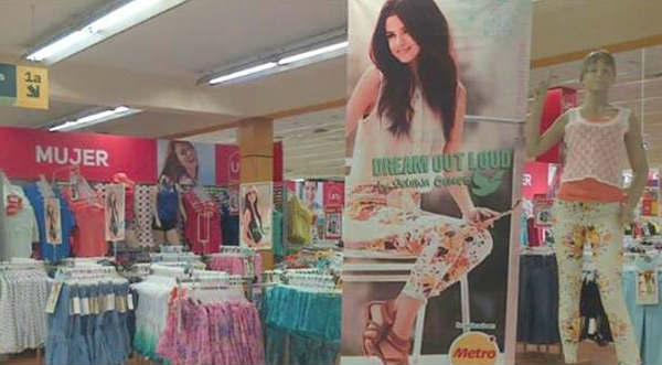 Selena Gómez invita a sus fans peruanas a comprar su línea de ropa