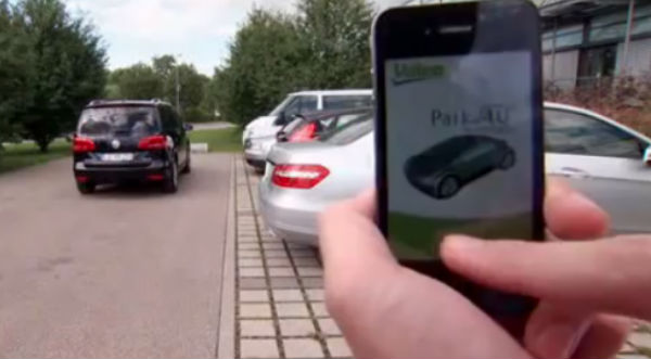 Crean aplicación para estacionar un auto por celular