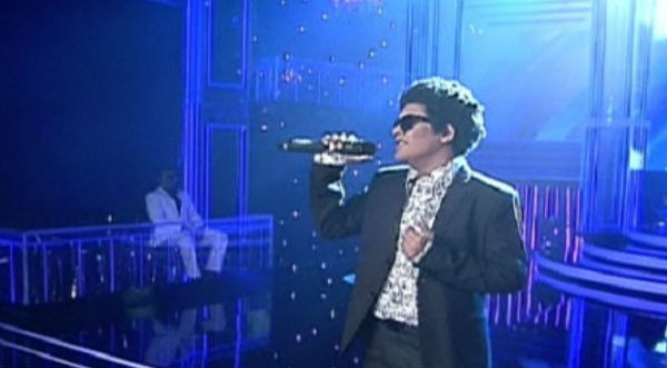 Video: Bruno Mars de 'Yo Soy' hace suspirar con su presentación