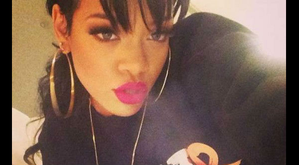 Cancelan cuenta de Instagram de Rihanna por sensuales fotografías