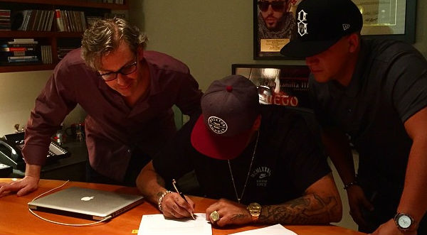 Entérate con qué compañía discográfica firmó contrato Nicky Jam