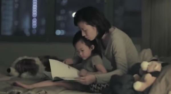 ¡Conmovedor! Parece una mamá normal, pero su historia te sorprenderá – VIDEO
