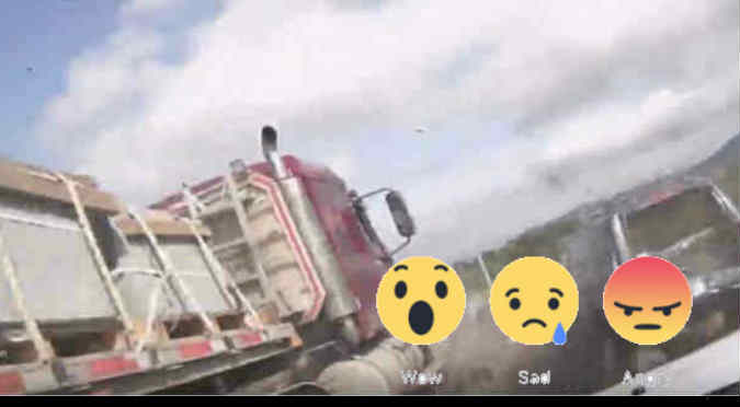 Facebook: ¡Como de película! Mira cómo ocurrió el fatal  choque múltiple de 10 vehículos  - VIDEO