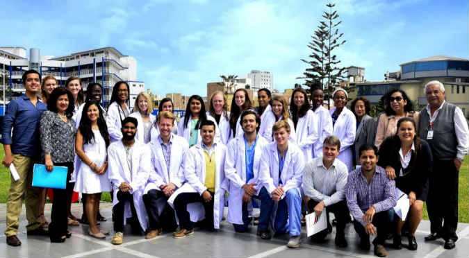 Hospitales de Trujillo reciben ayuda de estudiantes de Universidad de Georgia