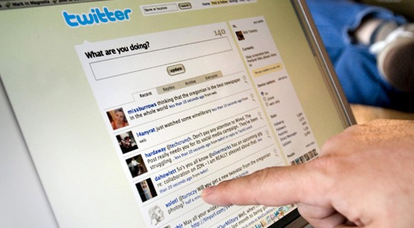 Se incrementa el uso del Twitter en jóvenes