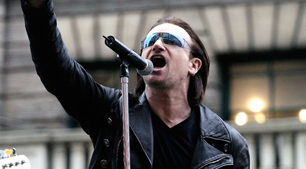 Bono, líder y vocalista de U2 en Perú