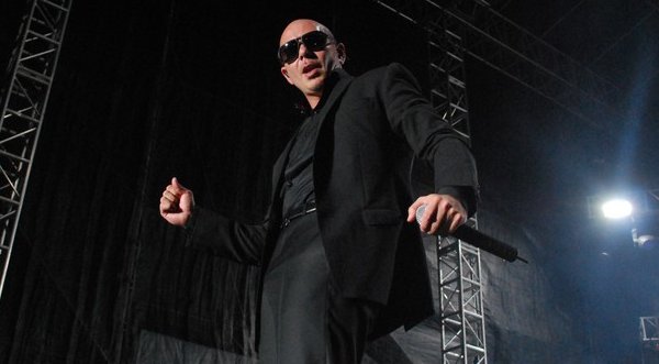 Pitbull fue criticado por concierto en República Dominicana