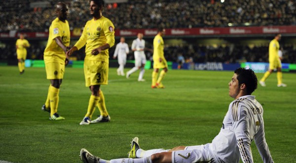 Real Madrid empató con Villareal y reduce ventaja sobre el 'Barza'