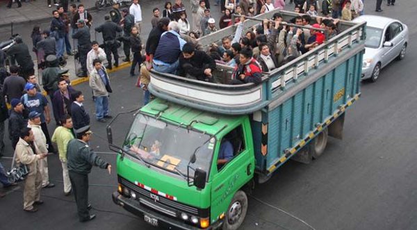 Transportistas realizarán paro de 24 horas este 19 de abril