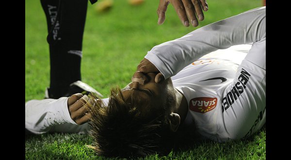 Neymar fue agredido por hinchas en Bolivia