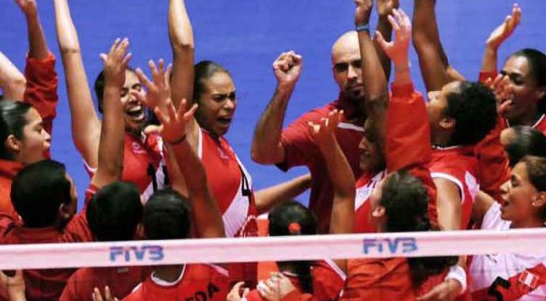 ¡Vamos chicas! Selección peruana de voley viajó al Pre-Olímpico Sudamericano