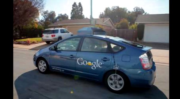 Autos de Google cuentan con licencia de circulación