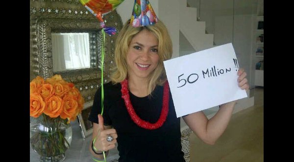 Shakira celebró sus 50 millones de fans en Facebook