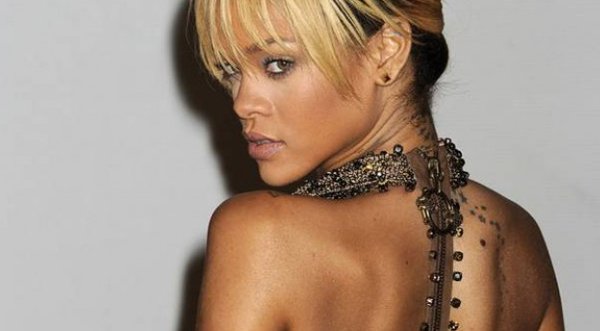 Rihanna es premiada en los BMI Pop Awards
