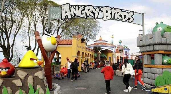 Conoce el primer parque temático de los Angry Birds