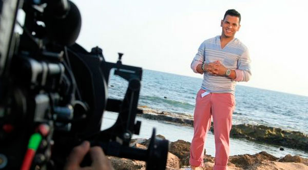 Tito 'El Bambino' en grabación del video 'Dame la Ola'