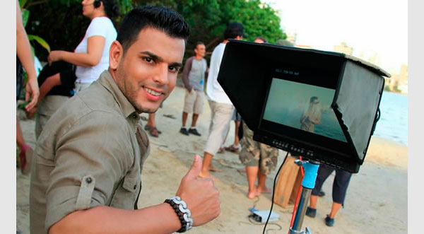 Tito 'El Bambino' en grabación del video 'Dame la Ola'