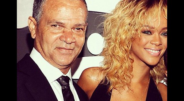 Rihanna no pudo celebrar el día del padre