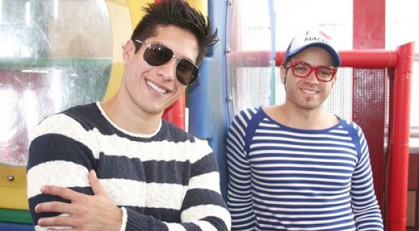 Chino y Nacho nominados en premios Tu Mundo