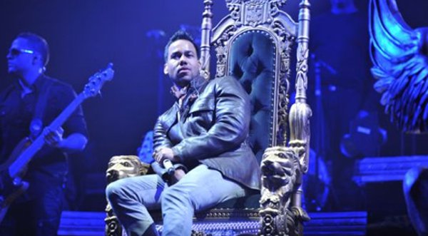 ¡Romeo Santos sí que la rompe!