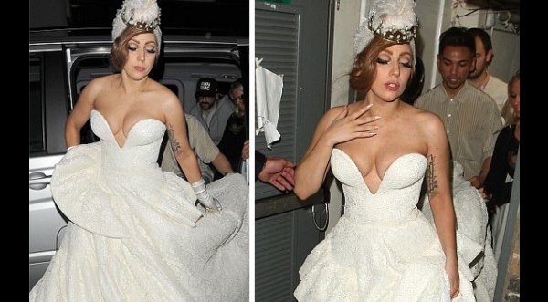 Fotos: Lady Gaga se vaciló con vestido de bodas