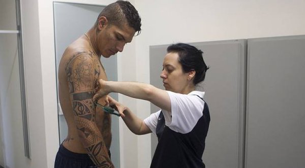 FOTOS: ¡Depredador imparable! Paolo Guerrero pasó pruebas médicas del Corinthians