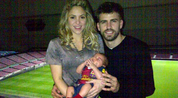 Foto: Shakira, Piqué y Milan posan en familia