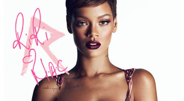 Video: Rihanna es acusada de presentarse ebria en concierto