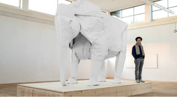 ¡Impresionante! Mira el 'timelapse' del origami de un elefante en tamaño real