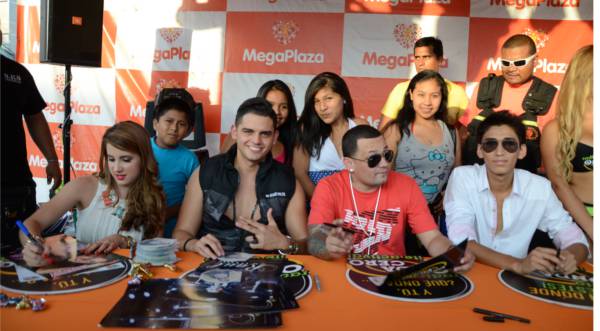 Cientos de fanáticos conocieron a sus artistas favoritos - MegaPlaza