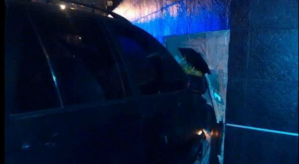 Video: Natalie Vertiz sufren  triple choque automovilístico