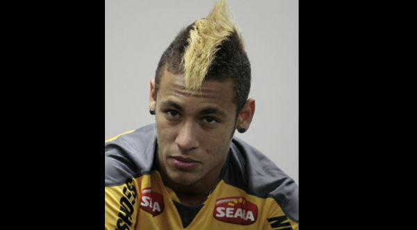 Mira los 'looks' más raros de Neymar - FOTOS
