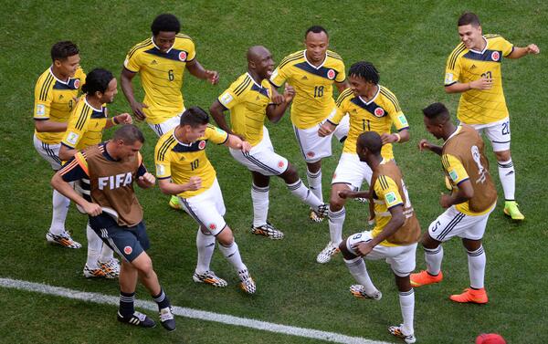 Cheka cómo festejó la selección de Colombia su pase a octavos de final - VIDEO