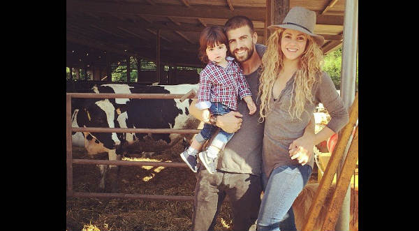 Shakira y Piqué disfrutan de sus vacaciones junto a Milan- FOTO