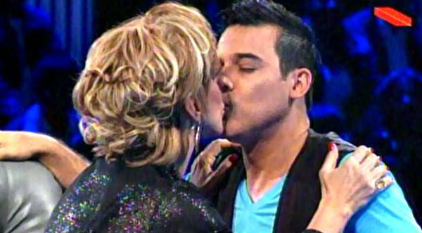 ¡SE LO CHAPÓ! Adolfo Aguilar y Cecilia Bracamonte se besaron - VIDEO