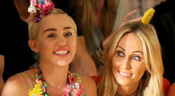 Miley Cyrus desfiló en semana de la moda en 'New York'- FOTOS