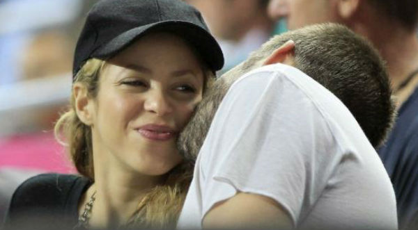 Shakira luce su embarazo junto a Piqué - FOTOS