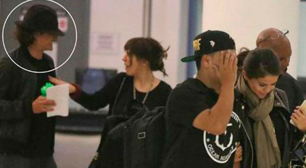¿Ya olvidó a Justin? Selena es captada con un reconocido actor - FOTO
