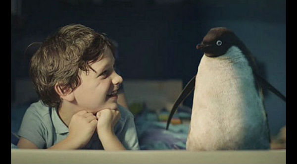 Conmovedora publicidad de un niño y su pingüino se vuelve viral en las redes - VIDEO