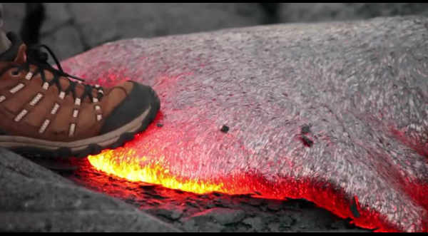 ¿Sabes qué sucede cuando caminas sobre lava? - VIDEO