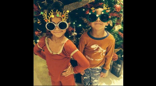 Jennifer López ya vive el espíritu navideño y publica tiernas fotos de sus hijos - FOTOS