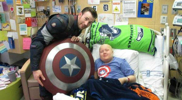 ¡Tienen su corazoncito! Capitán América y Star-Lord visitan hospitales - FOTOS