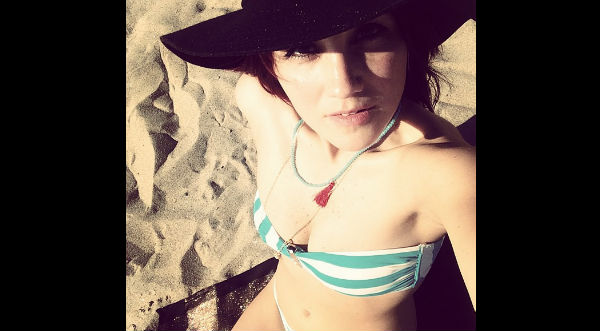 Dulce María sorprende con sensual foto en bikini