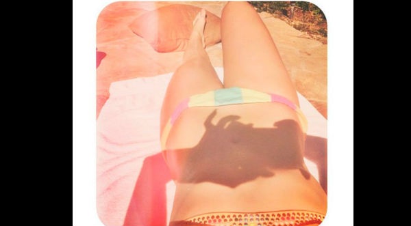 Demi Lovato sorprende con sensuales imágenes en bikini