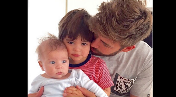 Gerard Piqué se roba el corazón de los cibernautas con tierna foto de sus hijos