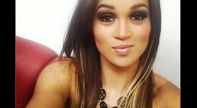 ¡Ya lo superó! ¡Mira el beso de Angie Arizaga con su nuevo amor!  - VIDEO